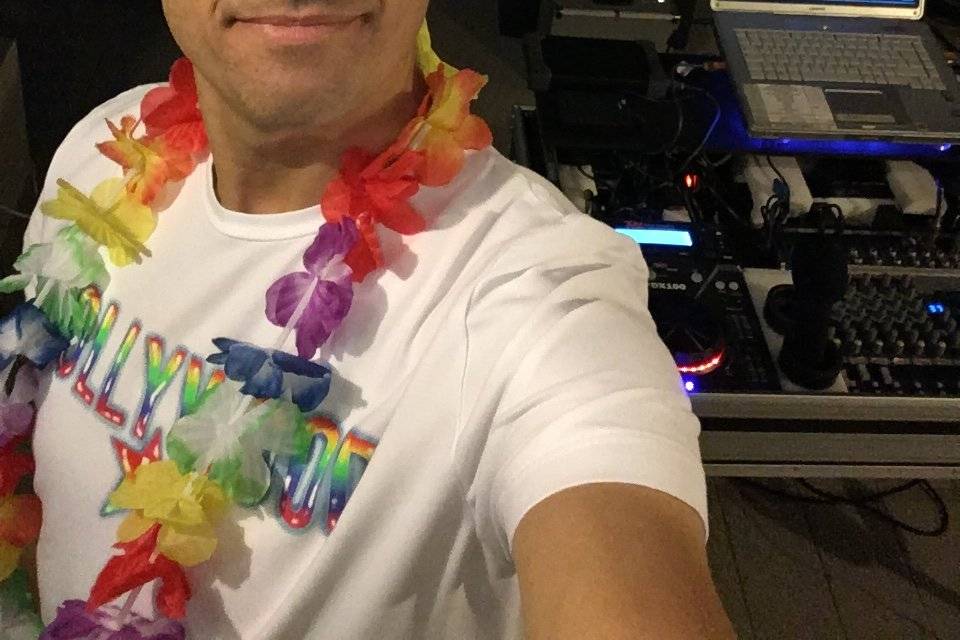 Happy Dj