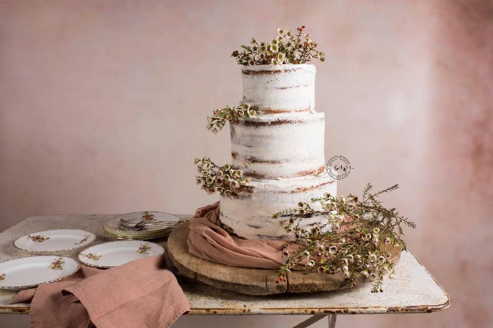 NAKED CAKE