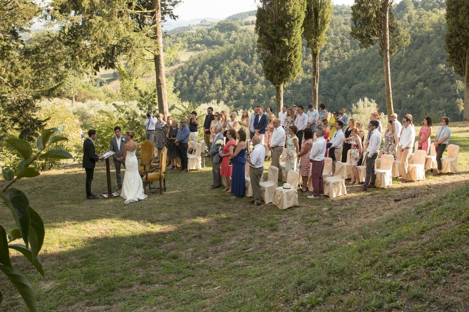 Cerimonia ai piedi castello