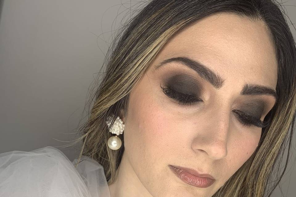 Bridal smokey