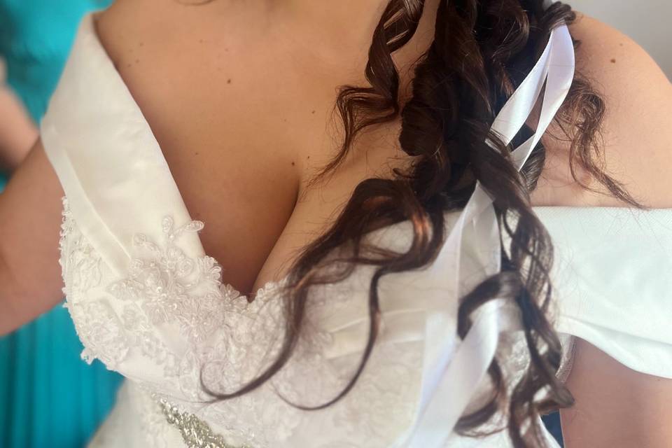 Hair & Make Up