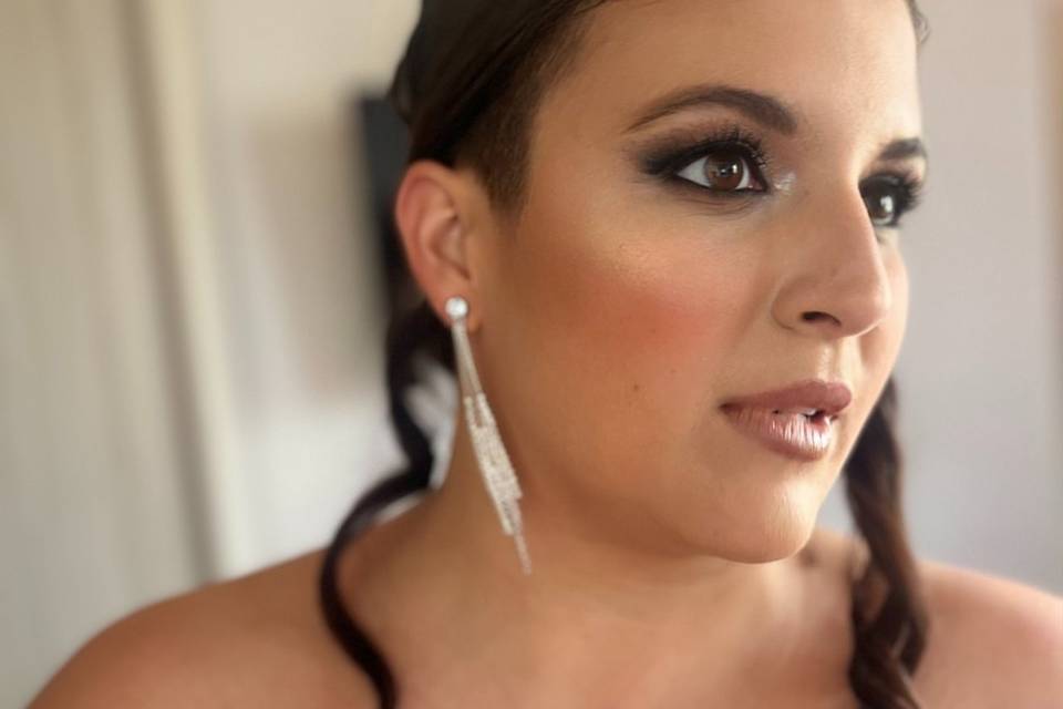 Hair & Make Up