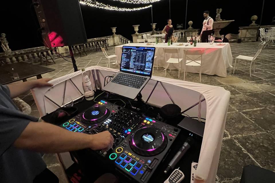 Wedding pila