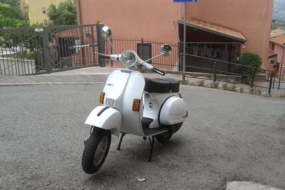 Vespa PX