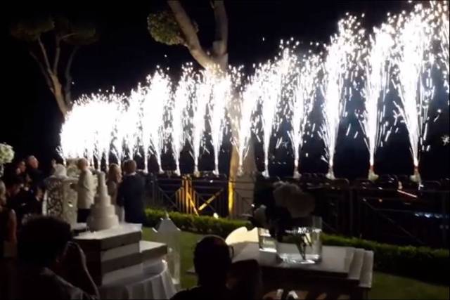 Fuochi d'artificio per il vostro grande giorno con ACCENDI UN