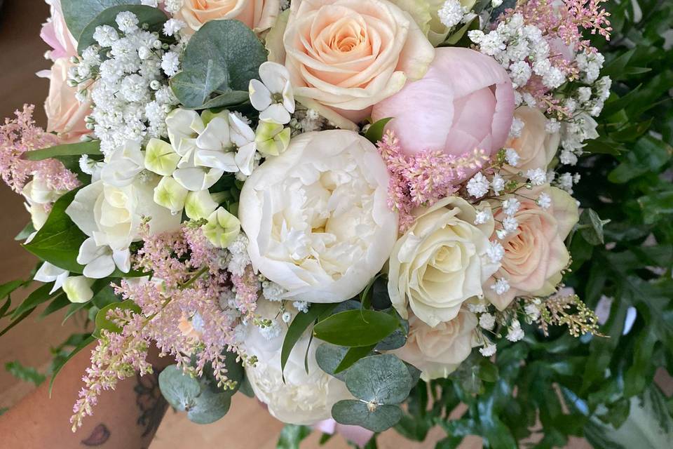 Bouquet peonie astilbe