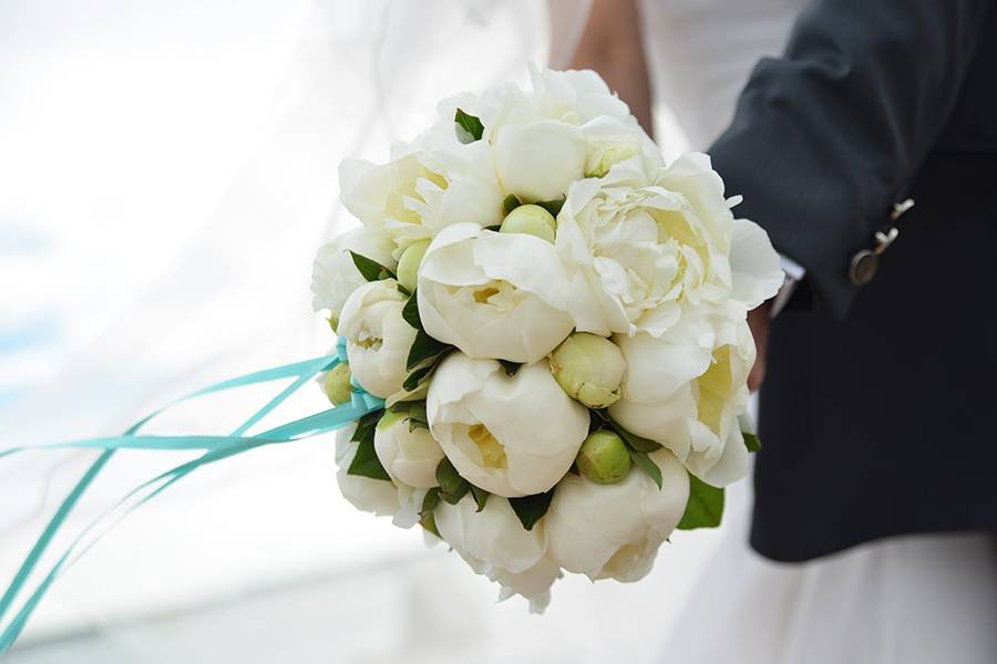 Bouquet di peonie bianche