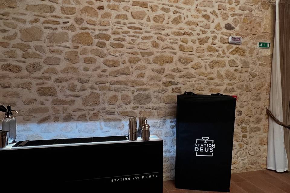 Cocktail station