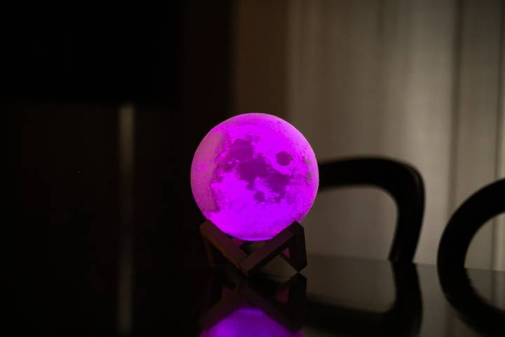 BeCreative Moon Lamp