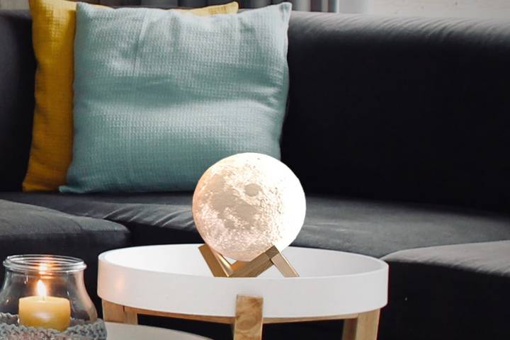 BeCreative Moon Lamp