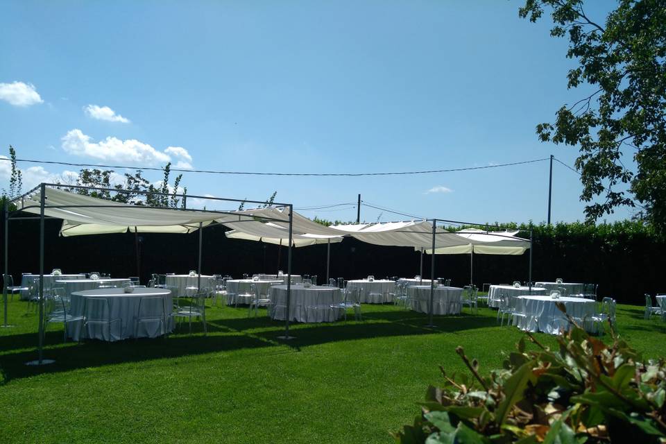 Allestimento con gazebo