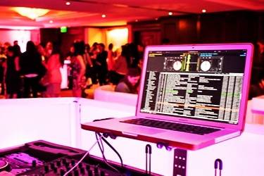 Consolle-dj-wedding-party