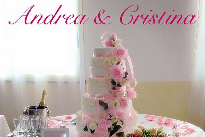 Wedding cake table