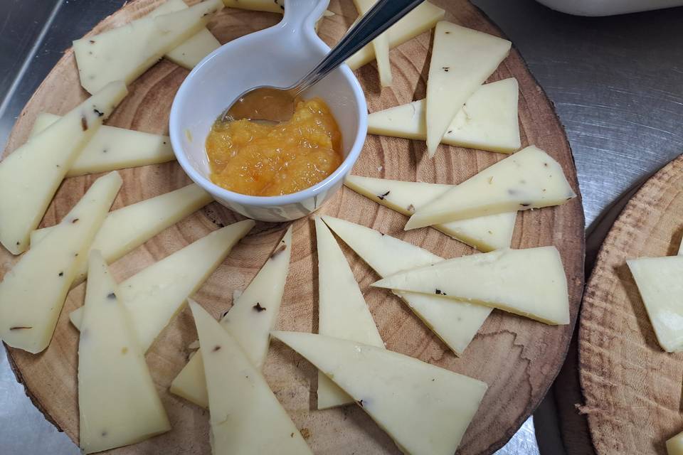Pecorino al tartufo