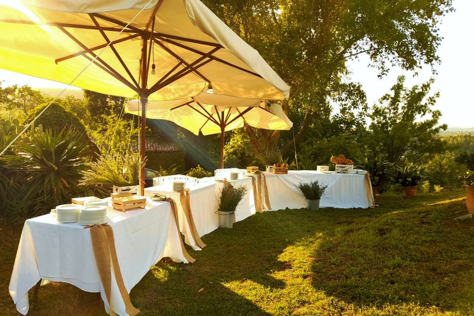 Aperitivo esterno vista Rocca