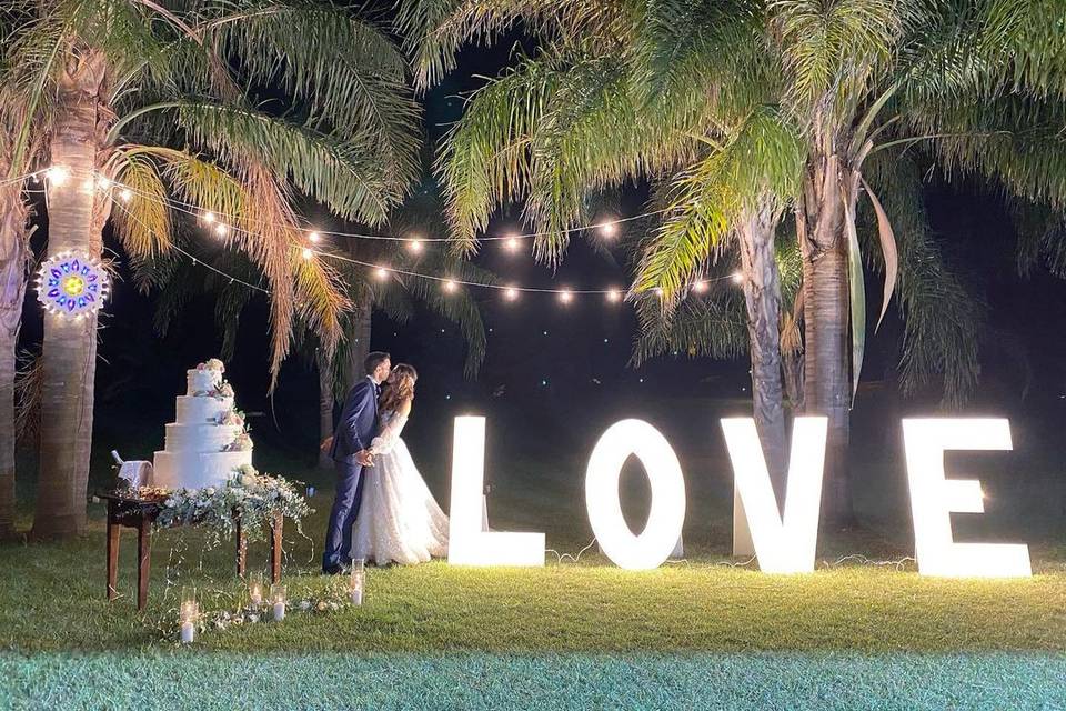 Love wedding luminarie