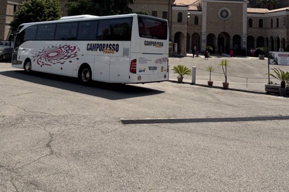 Mercedes-Benz Tourismo