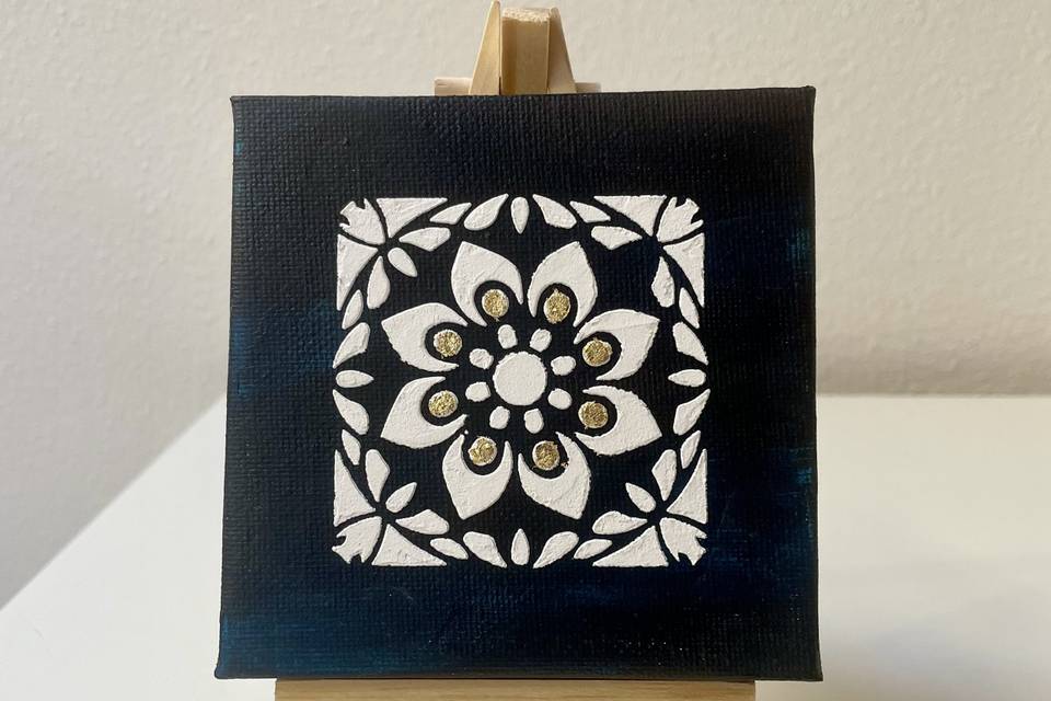 Mandala in rilievo su tela