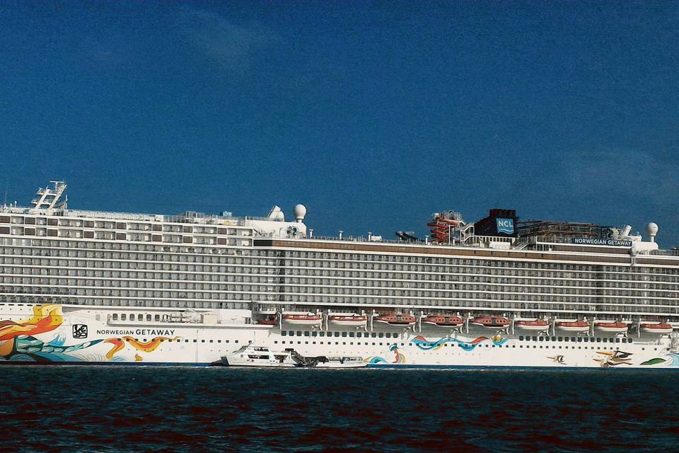 Norwegian Getaway in Belize