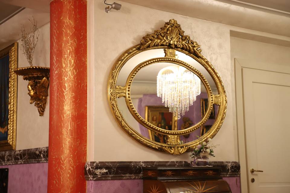 Prezioso specchio