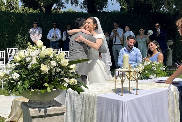 Un abbraccio pieno d’amore