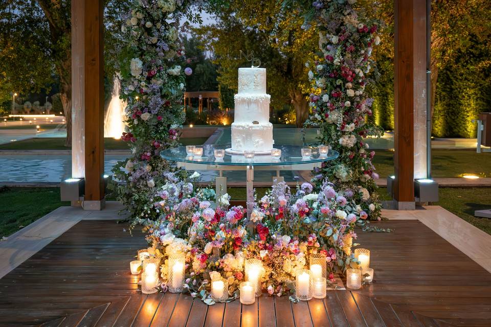 Orsini Mood Wedding Cake