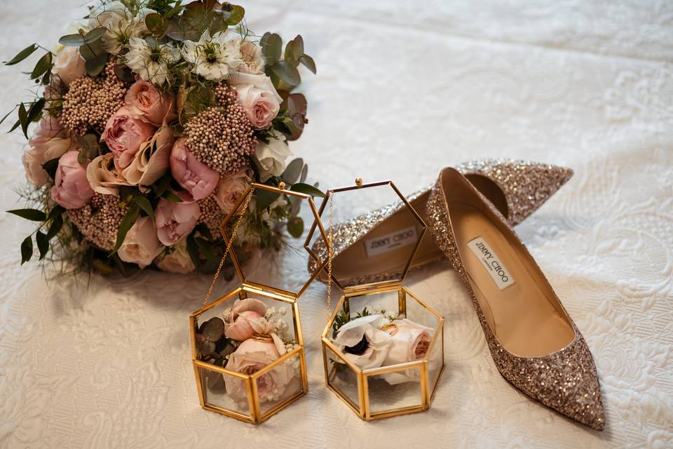 Fedi bouquet scarpe sposa