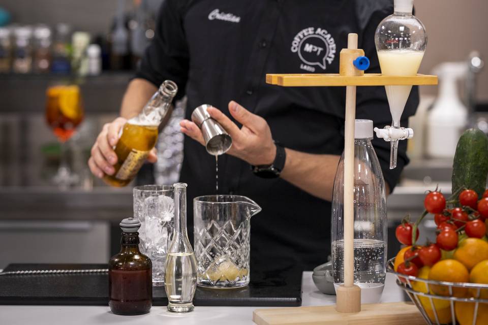 Cocktail mixology