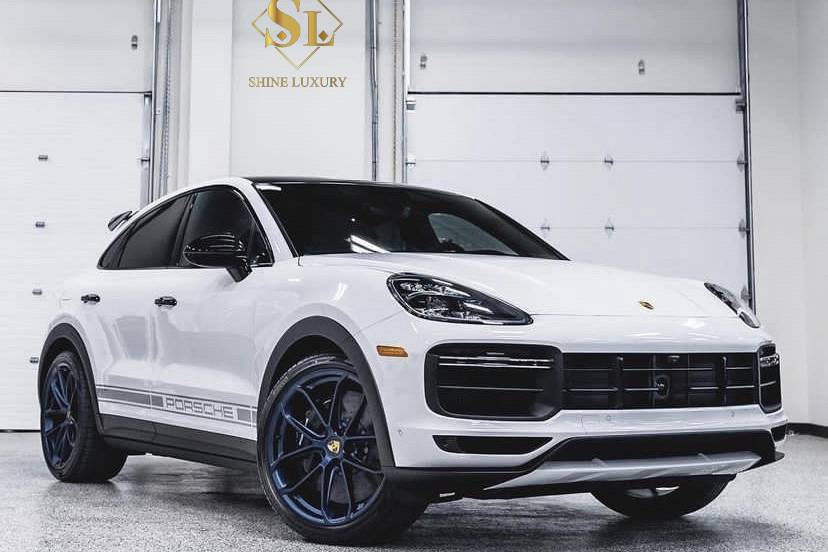 Porsche cayenne bianco