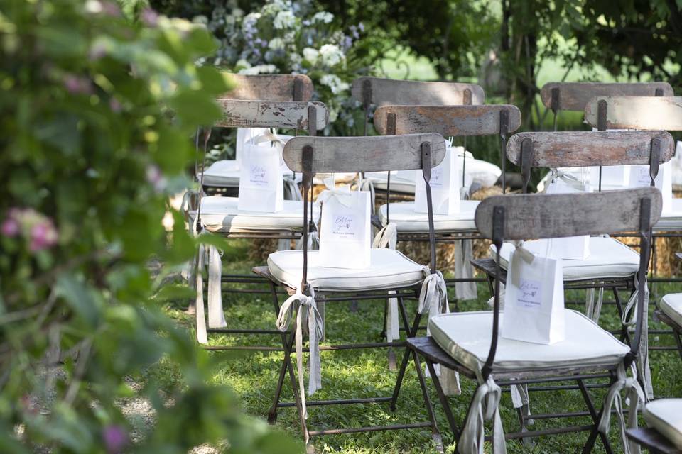 Allestimento navata e bag