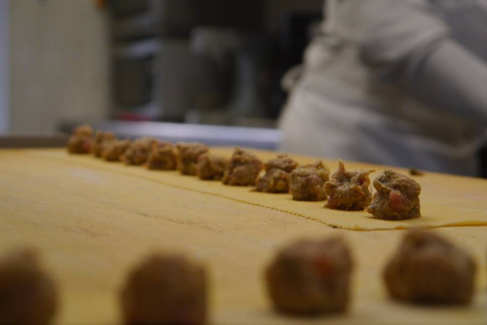 Preparazione agnolotti