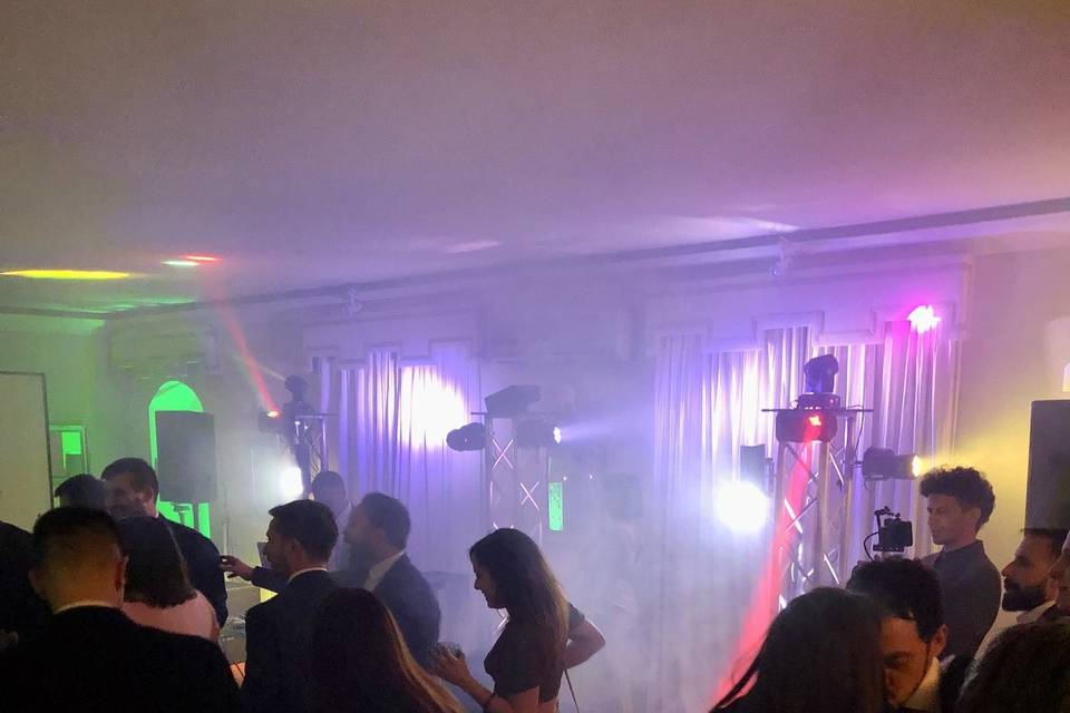 Wedding party dance