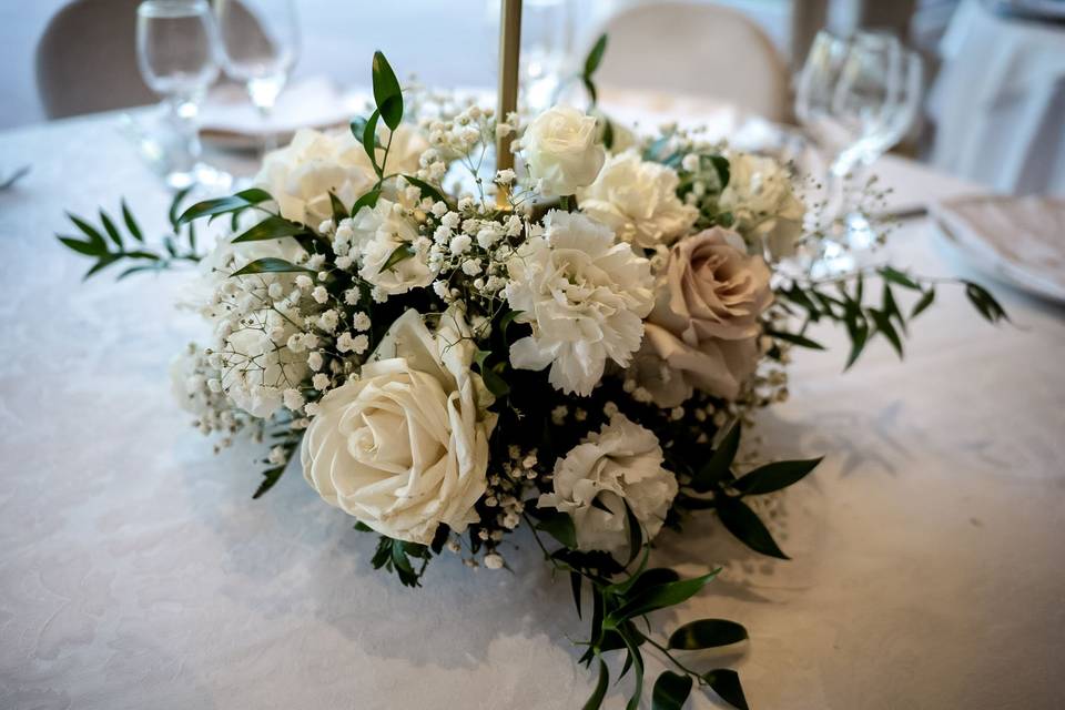 centrotavola_fiore_bianco_verde