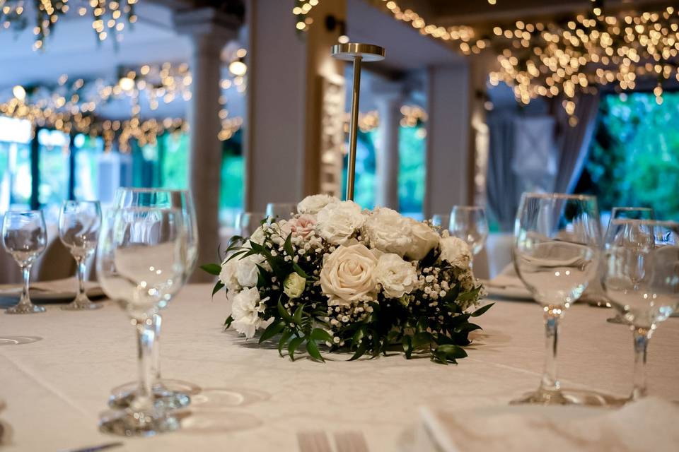 centrotavola_fiorito_bianco