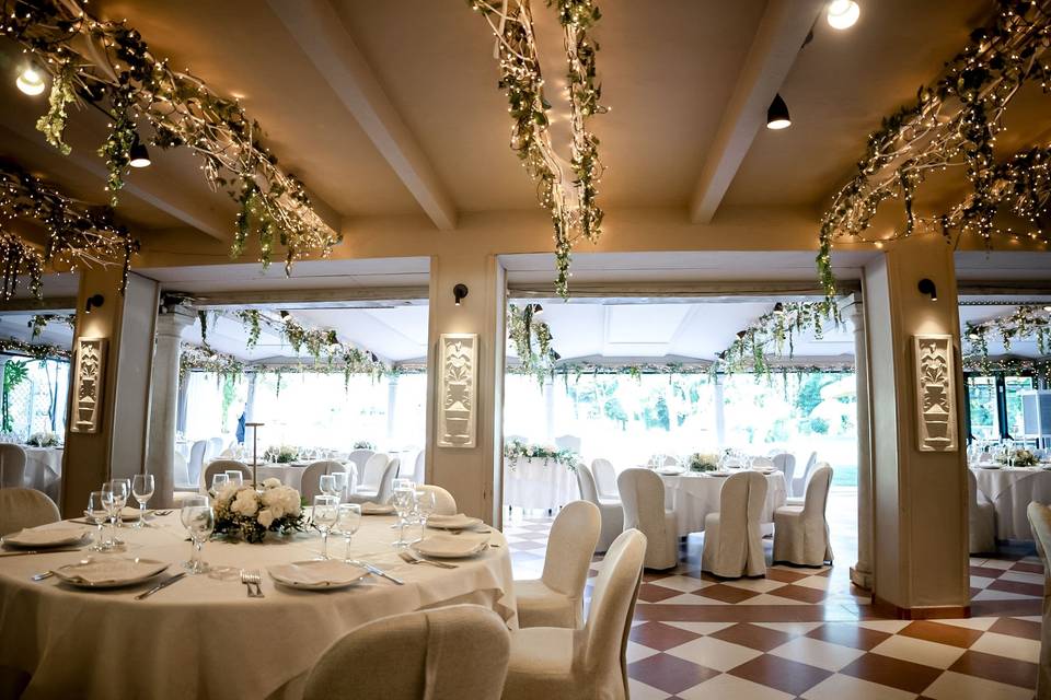sala_matrimonio_decorazione_luci_vegetazione