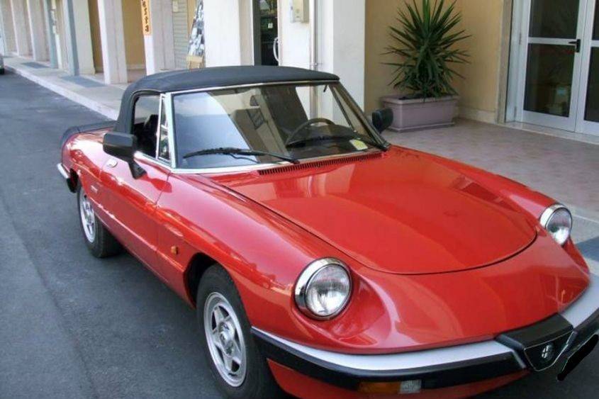 Alfa Romeo spider