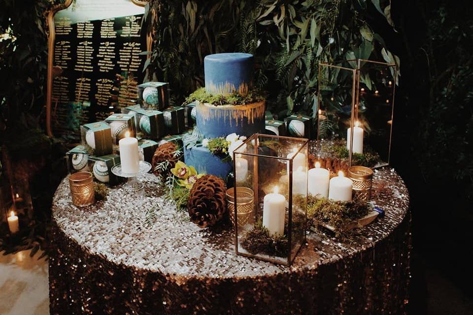 Cake table