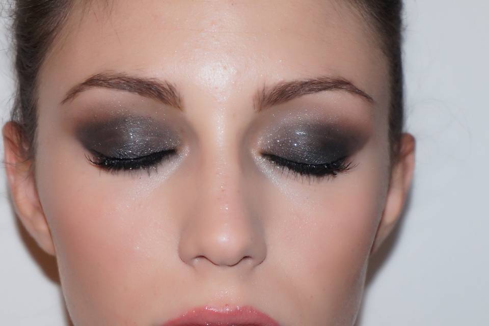 Smokey eyes