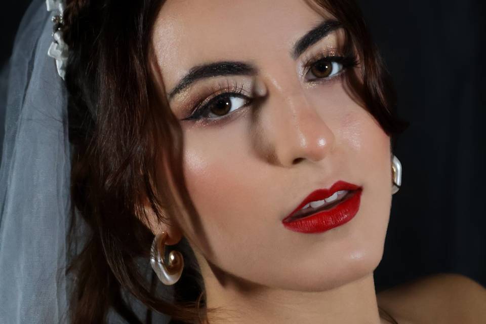 Classic Hollywood Glam