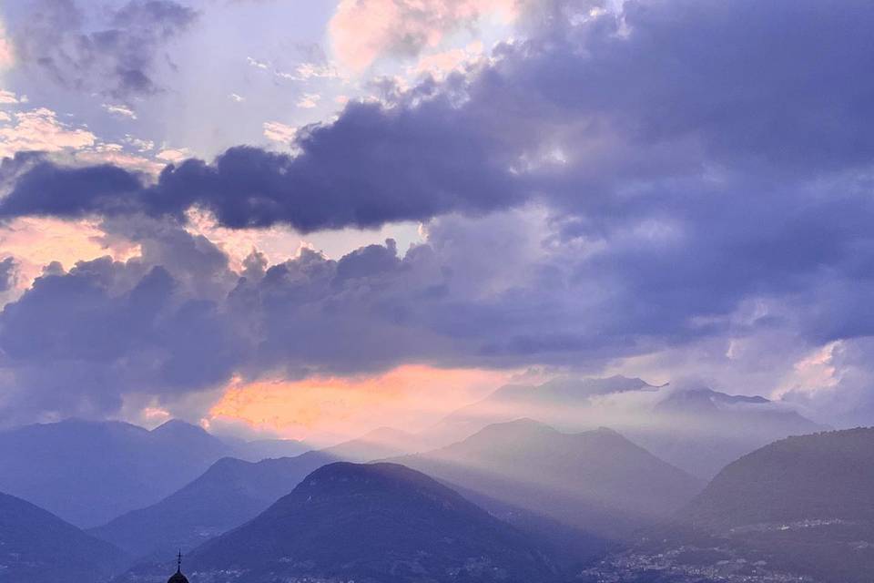 La vista su Lago e Montagne