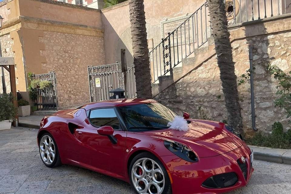 Alfa Romeo 4C.