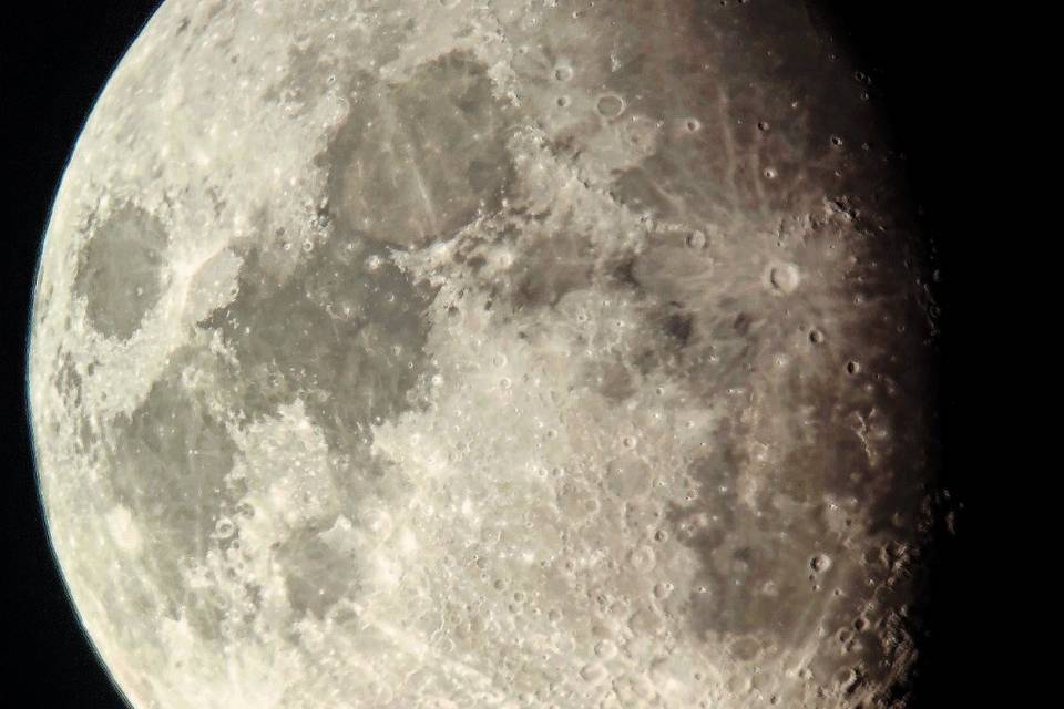 La luna dal nostro telescopio