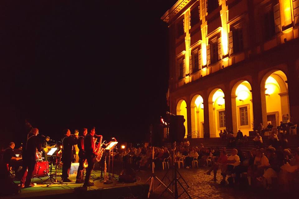 Estate veliterna