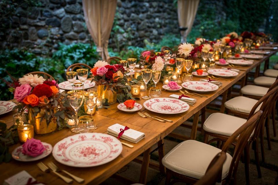 Mise en place wooden table