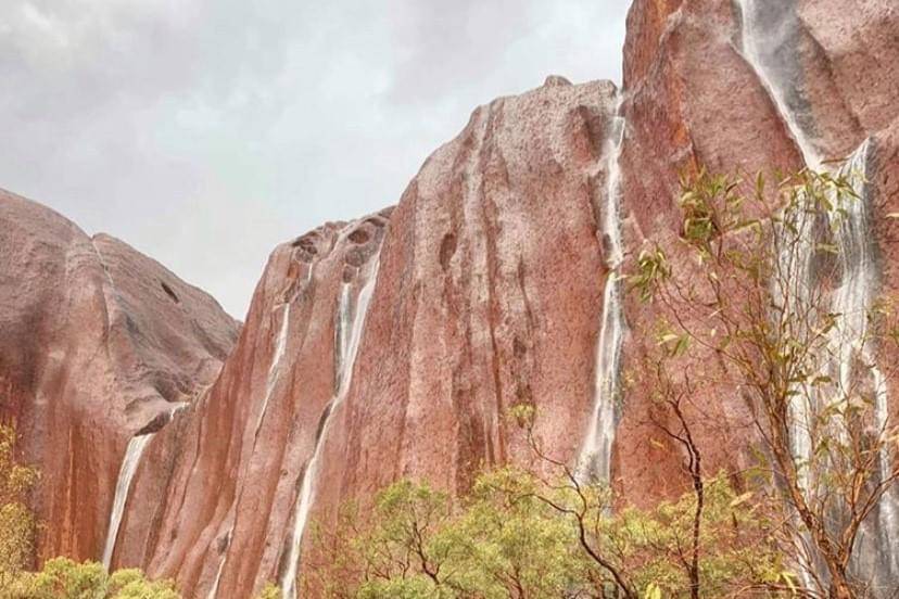 Insolita Uluru