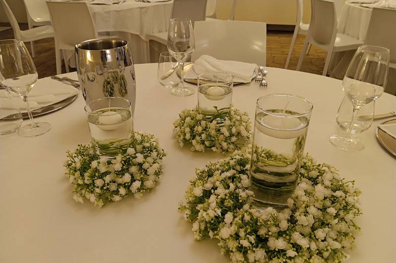 Centro tavola vetro e fiori