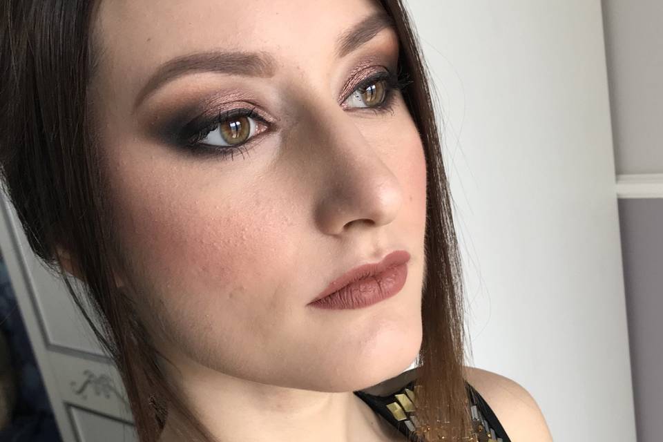 Bronze smokey