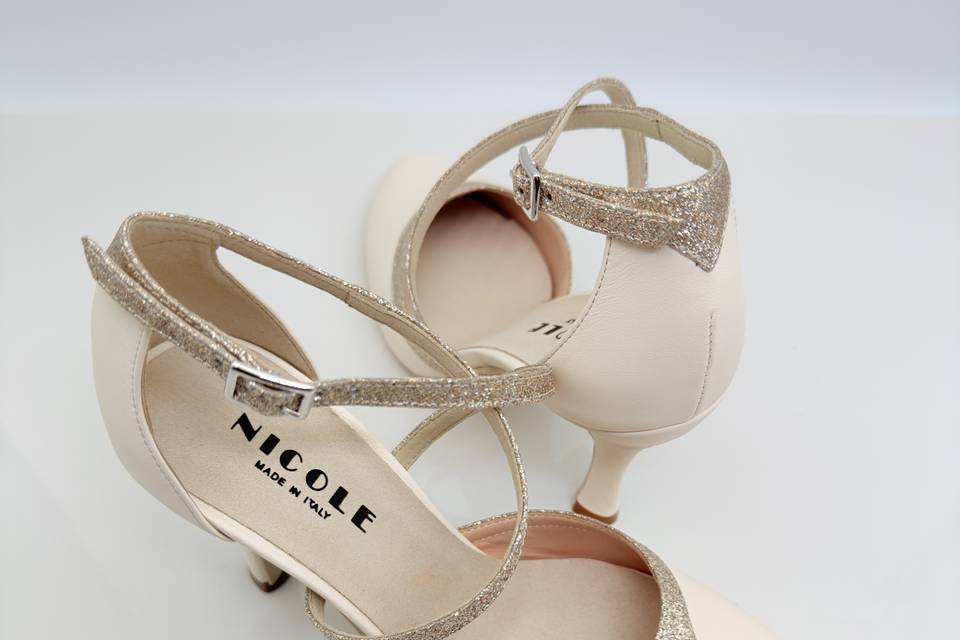Art. 206 pelle panna e glitter