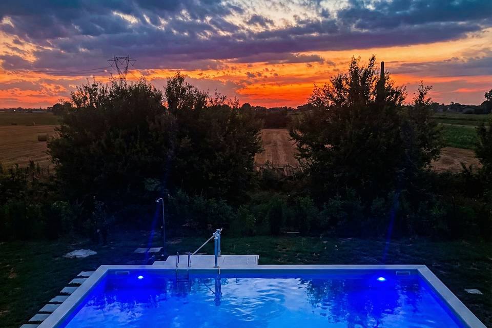 Piscina locanda villa petrosa