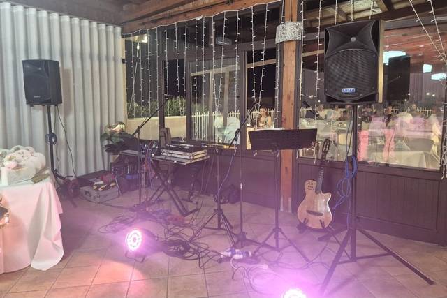 Lillo - Cantante Chitarrista e DJ set